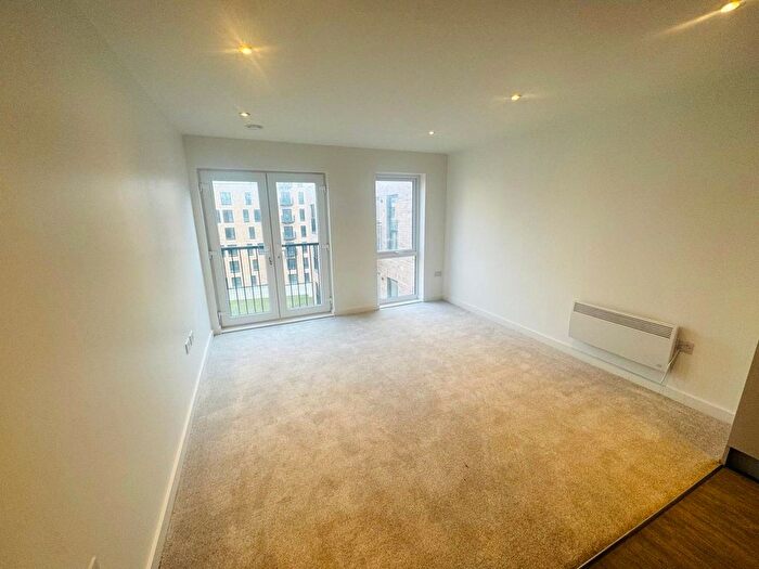 1 Bedroom Flat To Rent In Ordsall Lane, Salford, Greater Manchester, M5