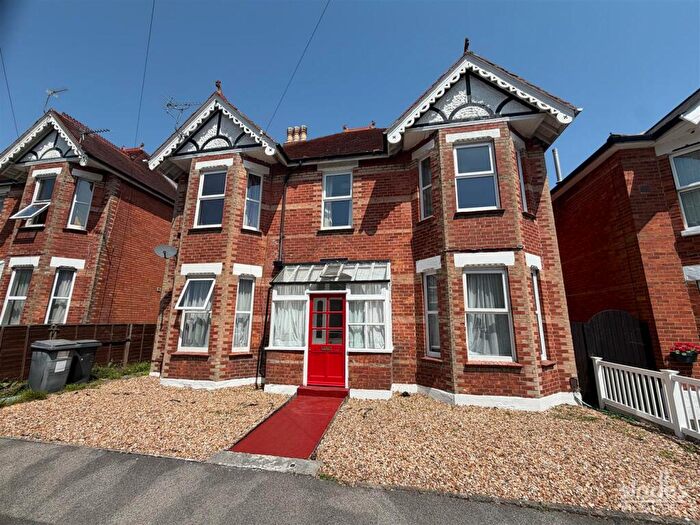 5 Bedroom Detached House For Sale In Richmond Wood Road, Queens Park, Bournemouth, BH8