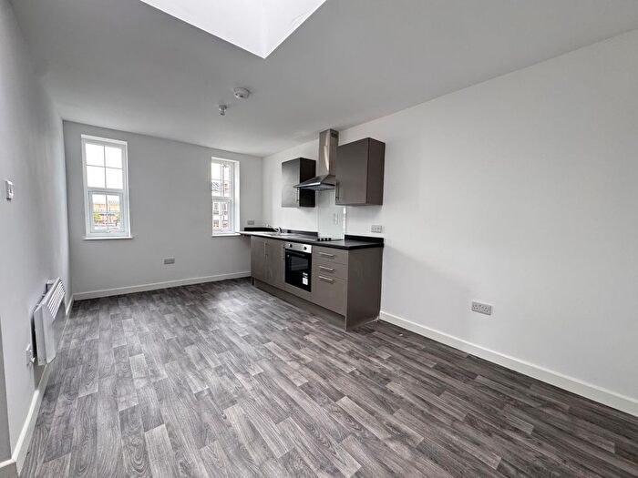 1 Bedroom Flat To Rent In Queen Street, City Centre, Wolverhampton, WV1