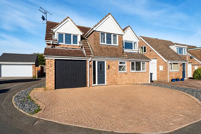 5 Bedroom Detached House For Sale In Pittsfield, Cricklade, SN6