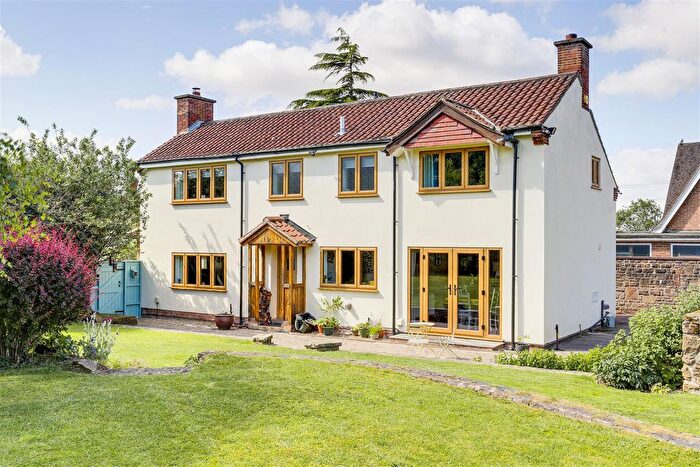 3 Bedroom Detached House For Sale In Salmon Lane, Annesley Woodhouse, Nottinghamshire, NG17