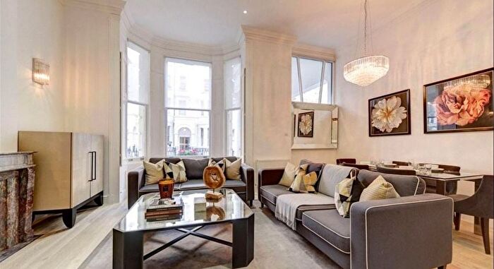 4 Bedroom Flat To Rent In Lexham Gardens, Kensington, London, W8