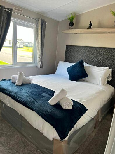 2 Bedroom Caravan For Sale In Blackford, Cumbria, CA6