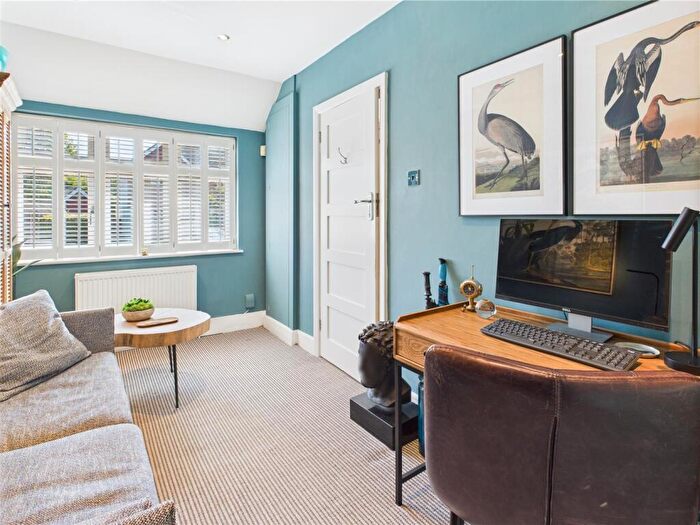 5 Bedroom Detached House For Sale In Woodside Avenue, Hersham, Walton-On-Thames, KT12