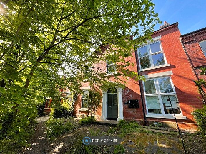 Studio To Rent In Green Bank Terrace, Stockport, SK4