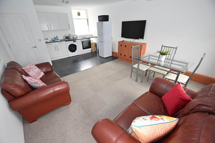 2 Bedroom Apartment To Rent In Fanny Street, Cathays, Cardiff, CF24