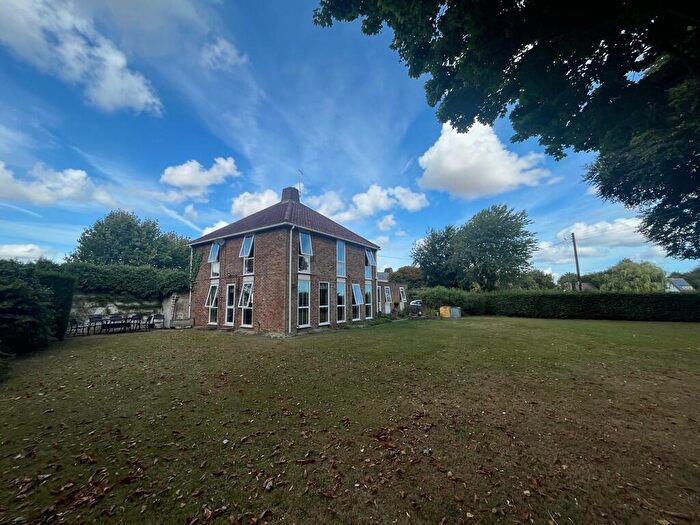 4 Bedroom Detached House For Sale In Marsh Road, Holbeach Hurn, PE12