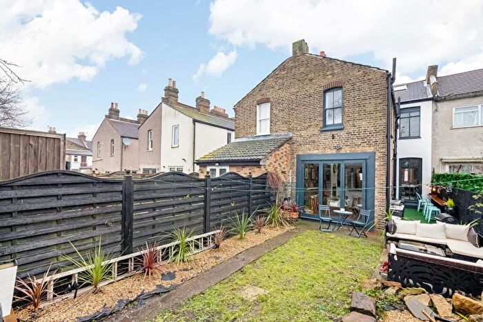 3 Bedroom Terraced House For Sale In Suffield Road, Anerley, London, SE20