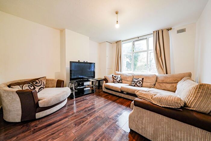 1 Bedroom Flat For Sale In Bisley Street, Leicester, Leicestershire, LE3