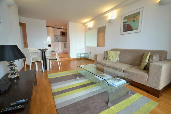 1 Bedroom Flat To Rent In Saffron Hill, Farringdon, London, EC1N
