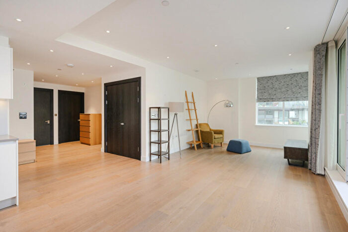 2 Bedroom Apartment To Rent In Sopwith Way, Battersea, SW7