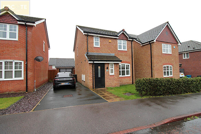 3 Bedroom Detached House To Rent In Lark Field Close, Astley, M29