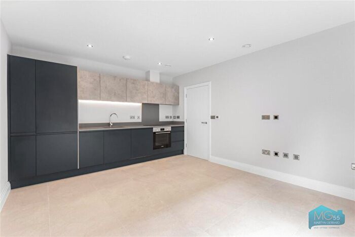 1 Bedroom Apartment To Rent In Crouch End Hill, Crouch End, London, N8