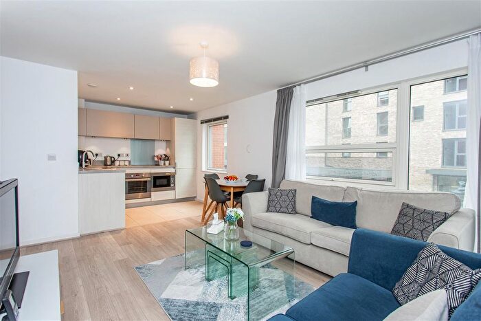 2 Bedroom Flat For Sale In Baythorne Street, Bow, E3