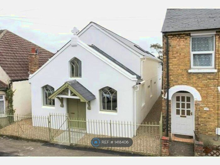 3 Bedroom Detached House To Rent In Greatness Road, Sevenoaks, TN14