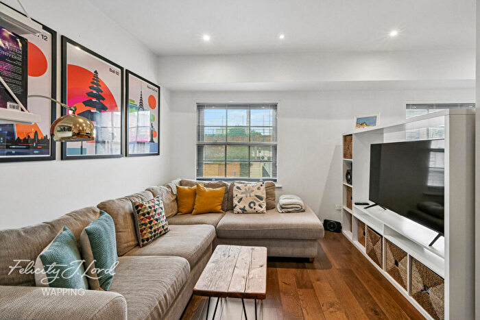1 Bedroom Flat For Sale In Old Station House, Cornwall Street, London, E1