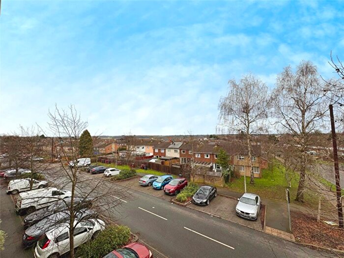 2 Bedroom Apartment For Sale In Tay Road, Tilehurst, Reading, RG30