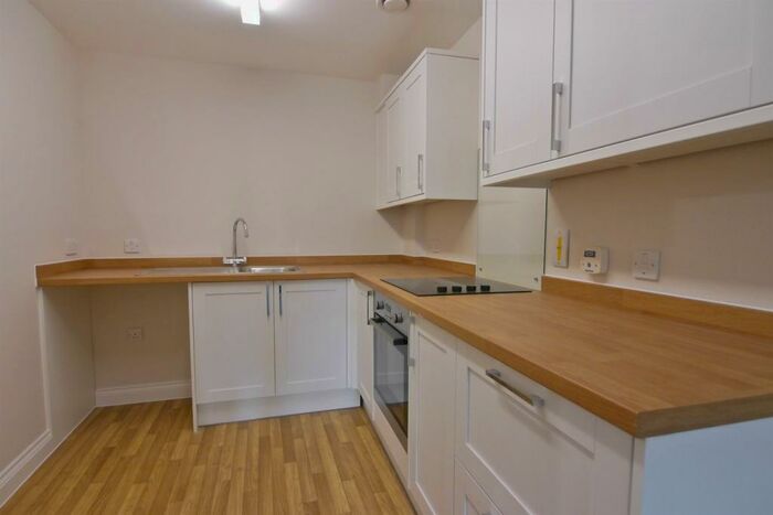 1 Bedroom Flat To Rent In Grove Road, Eastbourne, BN21