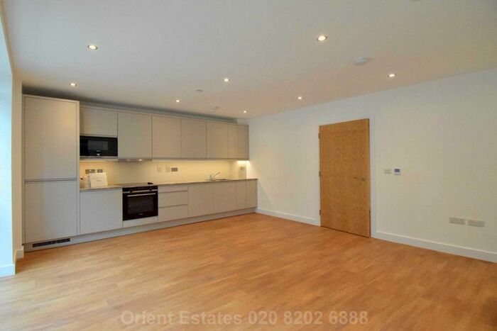 1 Bedroom Flat To Rent In Lismore Boulevard, Colindale, NW9