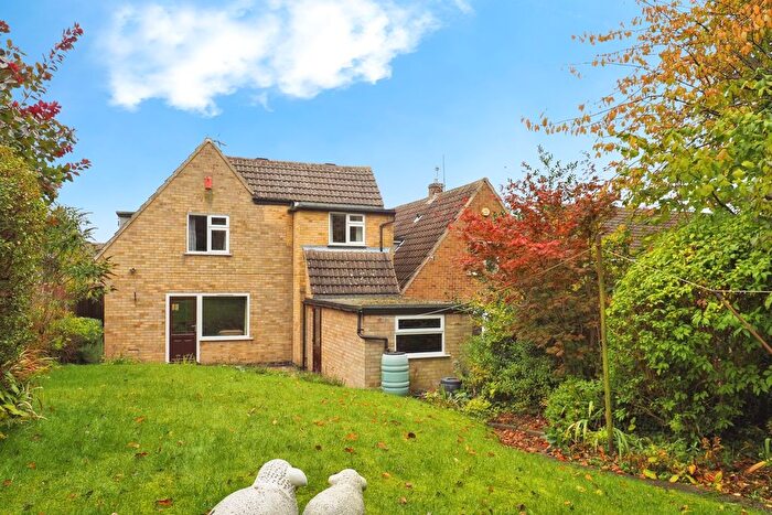 4 Bedroom Detached House For Sale In Warrender Close, Bramcote, Nottingham, NG9