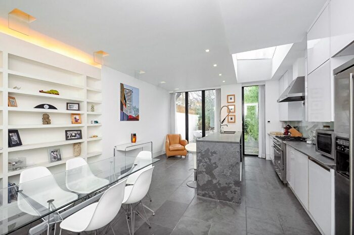 3 Bedroom Detached House To Rent In Haydon Park Road, Wimbledon, London, SW19