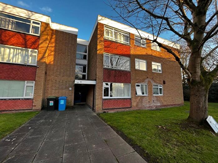 Studio To Rent In Savoy Close, Birmingham, B32