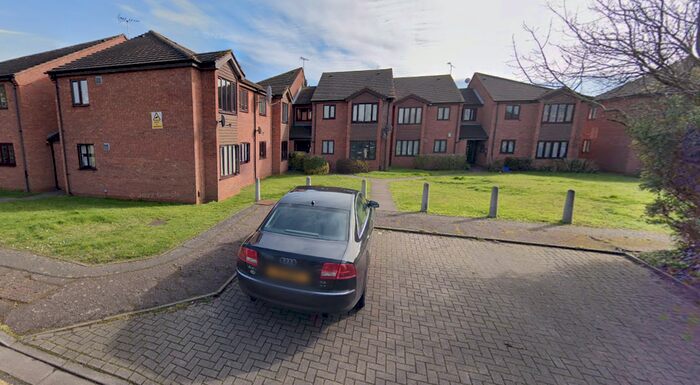 Studio To Rent In Tasker Close, Harlington, Hayes, UB3