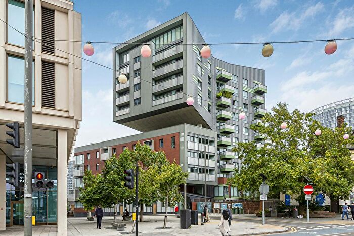 2 Bedroom Flat To Rent In Edge Apartments, London, E15