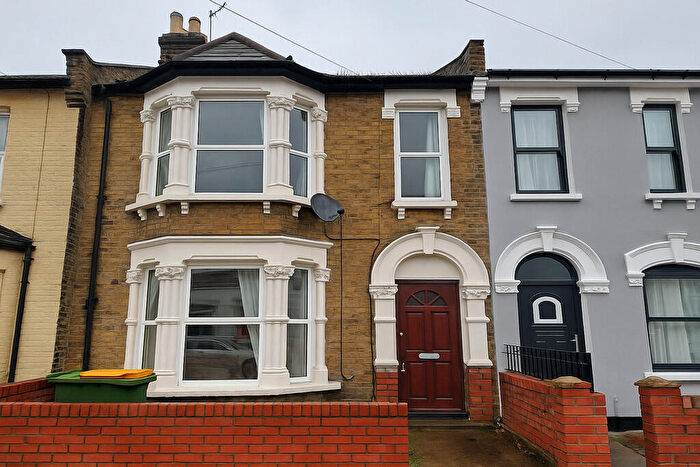 5 Bedroom Terraced House To Rent In St. Georges Road, Green Street, E7