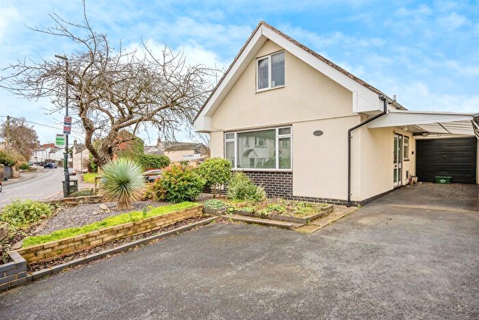2 Bedroom Bungalow For Sale In High Street, Raglan, Usk, NP15