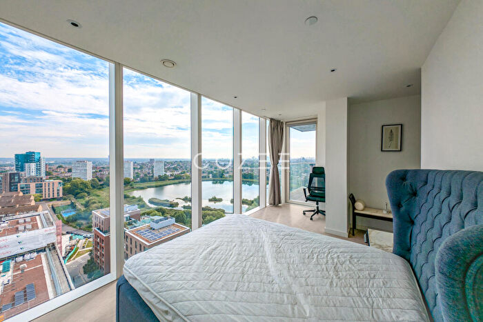 3 Bedroom Flat To Rent In Skyline Apartments, N4