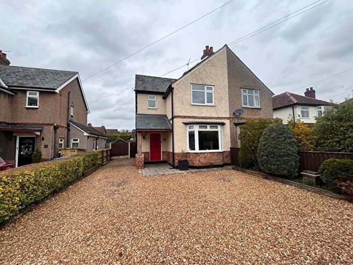 3 Bedroom Semi Detached House For Sale In Brooke Avenue, Chester, Cheshire, CH2