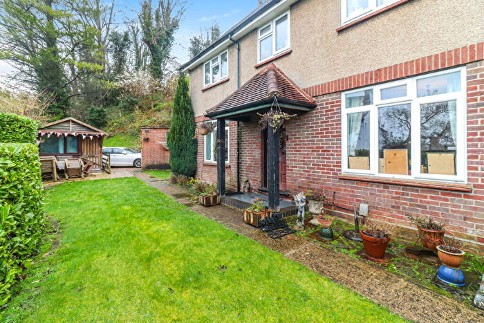 3 Bedroom Semi Detached House For Sale In White Hill, Chesham, HP5