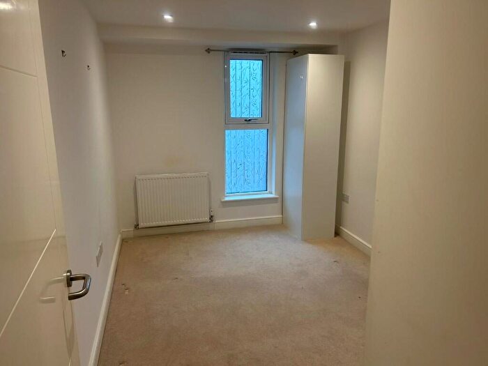 2 Bedroom Apartment To Rent In Kings Road, Brentwood, Essex, CM14