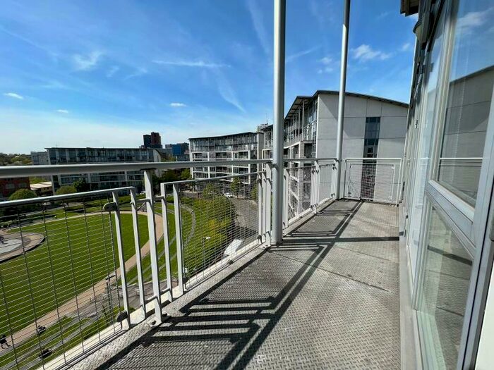 2 Bedroom Apartment To Rent In Langley Walk, Park Central, Birmingham, B15