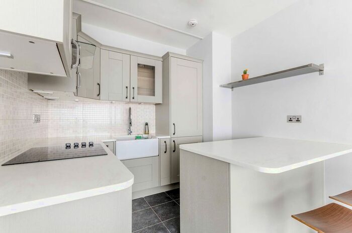 1 Bedroom Flat To Rent In Southampton Row, Bloomsbury, London, WC1B