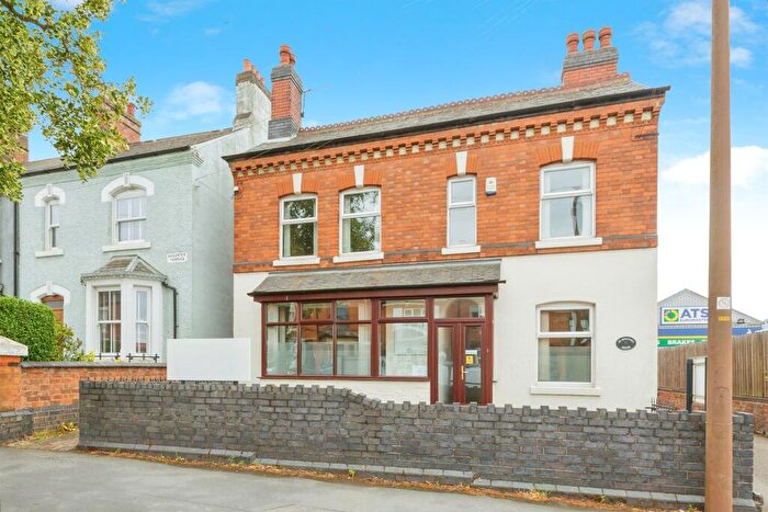 4 Bedroom Detached House For Sale In Leicester Road, Hinckley, LE10