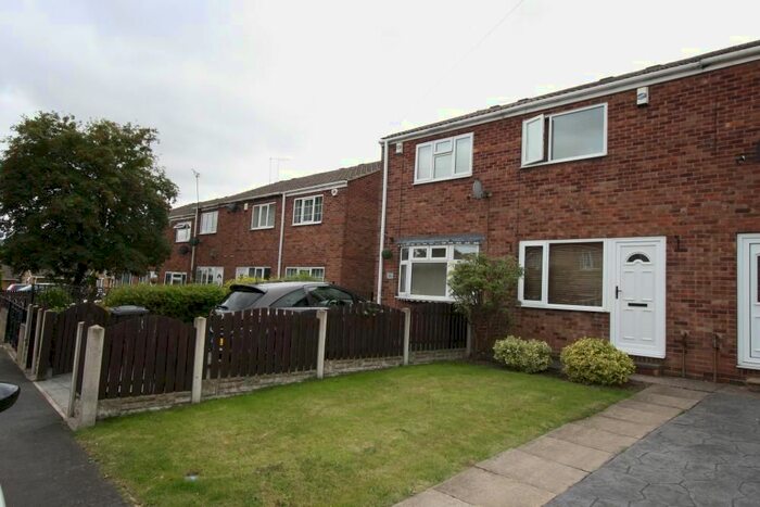 2 Bedroom Town House To Rent In Hawthorne Way, Shafton, Barnsley, S72