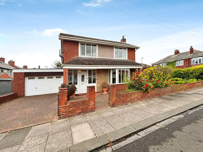 3 Bedroom Detached House For Sale In Cypress Gardens, Blyth, NE24