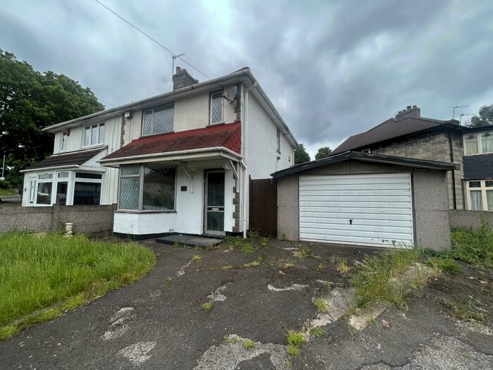 3 Bedroom House To Rent In Yerbury Grove, Birmingham, B23