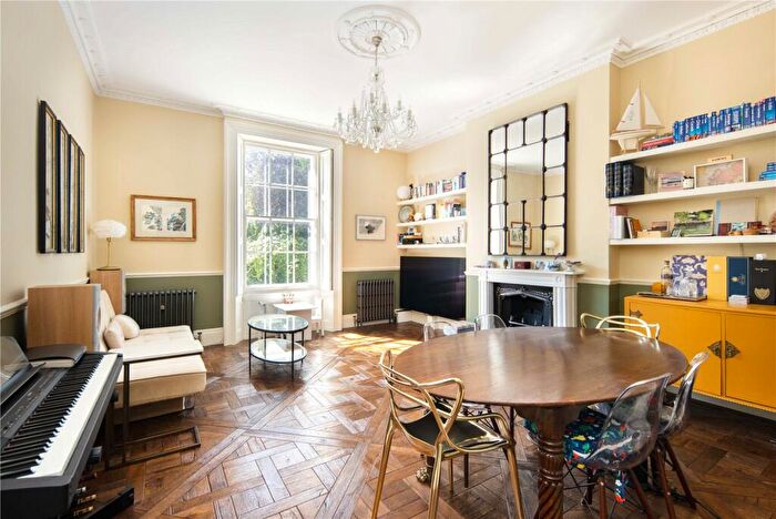 2 Bedroom Flat To Rent In Durham Villa, Flamborough Walk, Limehouse, London, E14