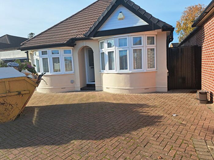 3 Bedroom Bungalow To Rent In Langdale Crescent, Bexleyheath, DA7