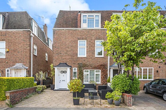 4 Bedroom Terraced House To Rent In The Marlowes, St John's Wood, London, NW8
