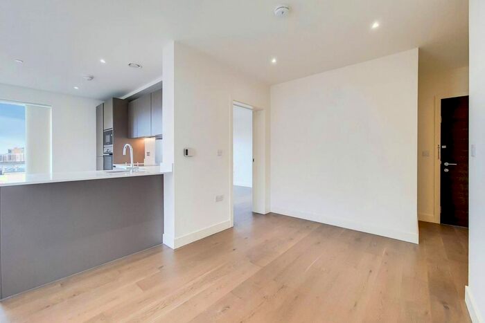 2 Bedroom Flat To Rent In Europa House, Woolwich, London SE18