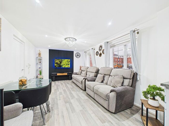 2 Bedroom Flat For Sale In Sanderson Villas, Gateshead, NE8