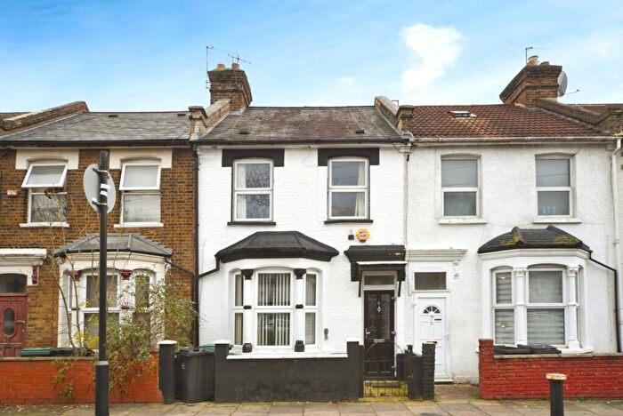 2 Bedroom Terraced House For Sale In Trulock Road, London, N17