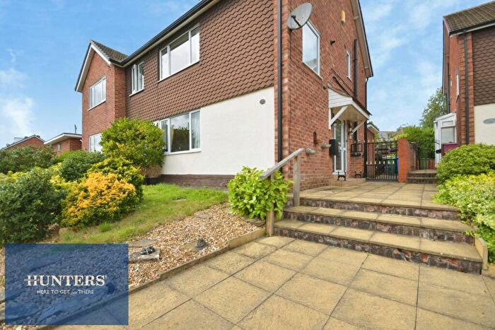 2 Bedroom Semi-Detached House For Sale In Pentland Close, Loundsley Green, Chesterfield, S40