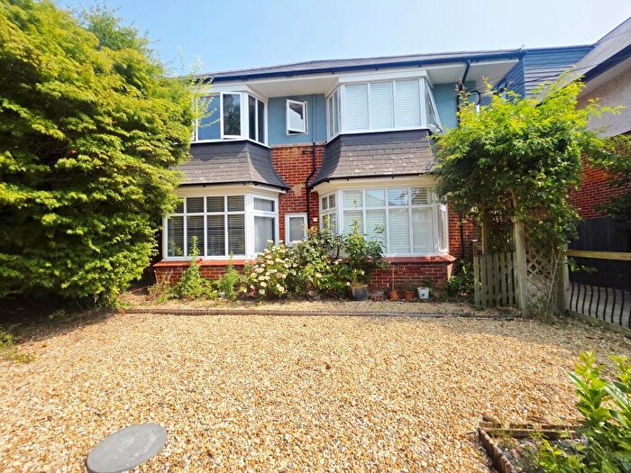 1 Bedroom Flat For Sale In Ophir Road, Bournemouth, Dorset, BH8