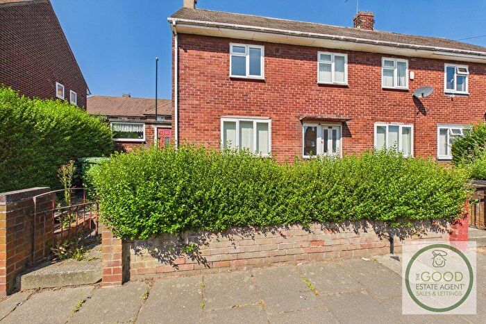 4 Bedroom Semi-Detached House For Sale In Tuscan Road, Sunderland, SR3