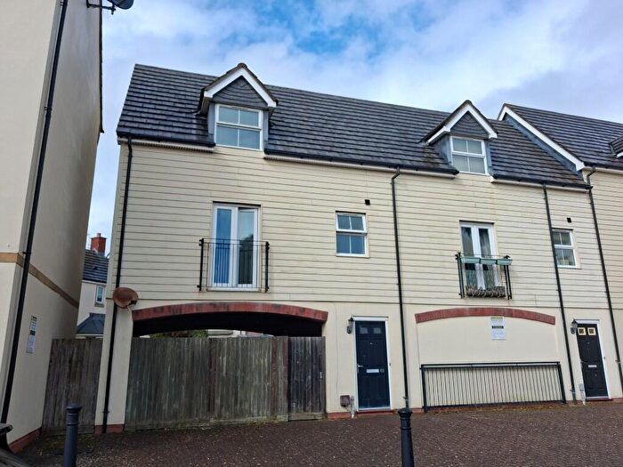 2 Bedroom End Of Terrace House For Sale In Mazurek Way, Swindon, Wiltshire, SN25